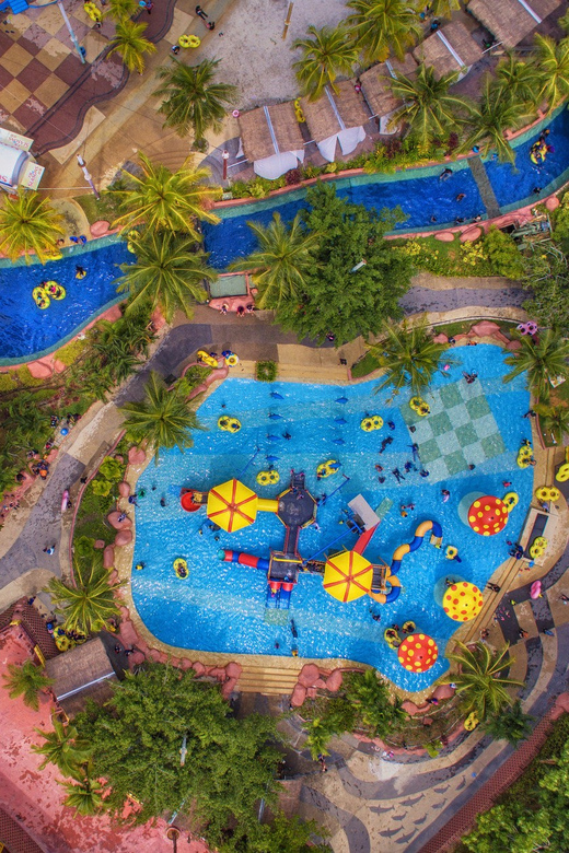 A'famosa Water Theme Park & Safari Wonderland Ticket - Safari Wonderland: A Close-Up Safari With Scheduled Animal Shows