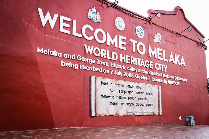 Small Group Melaka After Dark Food Tour - Start at Bastion Victoria, then get your bearings fast